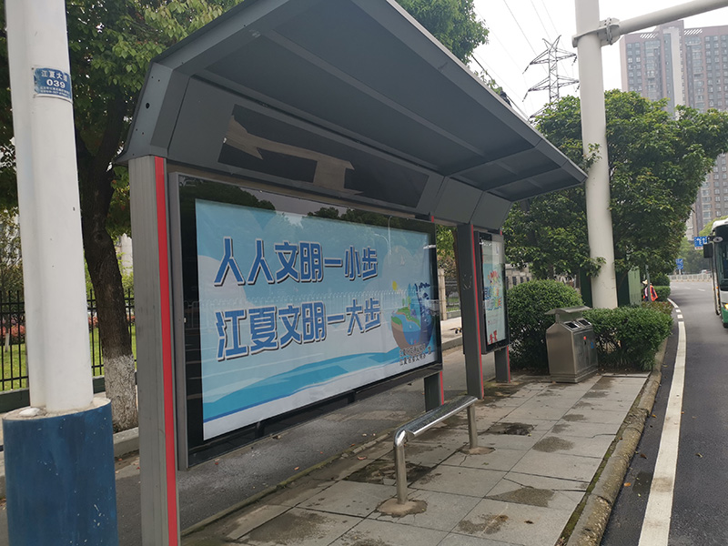 甯波鋁合金(jīn)候車(chē)亭(圖1)